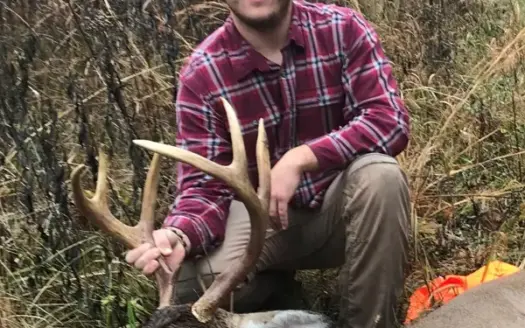agent profile picture for Peyton Wilson on hunting properties website
