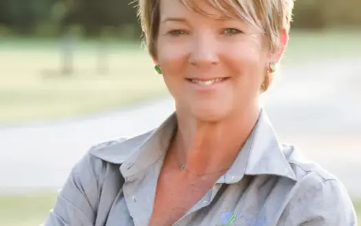 agent profile picture for Tammy Siddens on hunting properties website