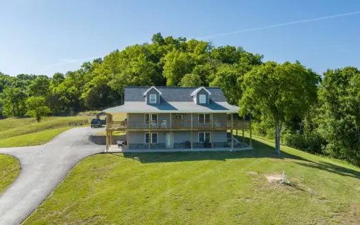 Country Estate on 66+/- acres in Burkesville, KY