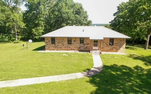 House on 81 acres with a 30×40 shop and cabin