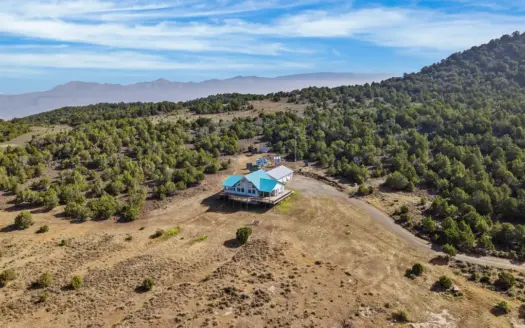 Secluded Contemporary Home, BLM Land on 3 Sides, Mountain Views