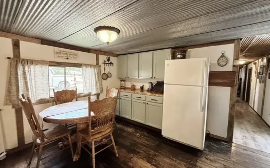 Country Homestead and Recreational Property for Sale in Missouri.