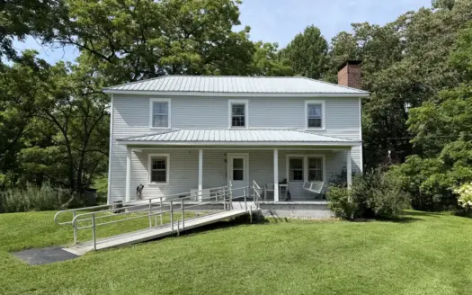 2 Story Country Home with 34 ac± Located in Patrick County, VA