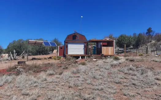 Remote Northern AZ off grid hunt cabin