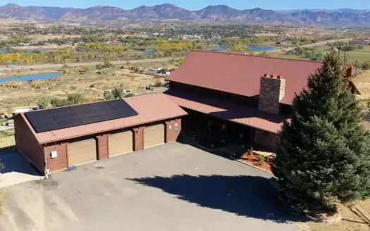 Two Story Log Home With Mountain Views Adjoins BLM