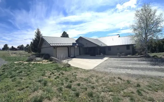 20 Acre Retreat Bordering Forest Service Land