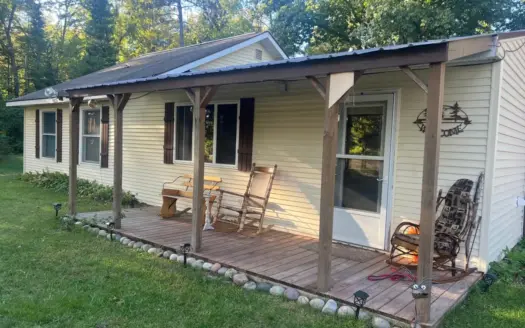 Up North Home – 10 Acres w/ Trails, Barn, Guest House, Atlanta MI