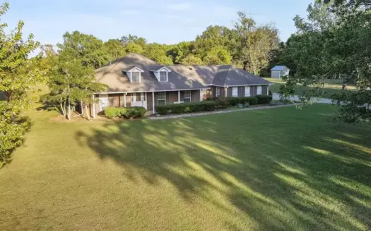 Beautiful Country Home on +/-29.62 Acres in Prentiss County