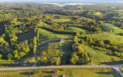 Prime Location and Acreage in Central Kentucky