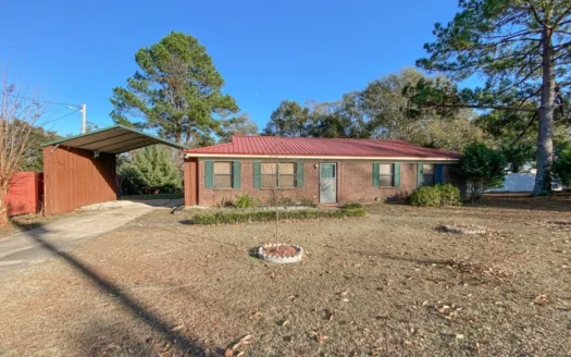 3 Bed / 1.5 Bath Brick Home for Sale in Kinston, Alabama