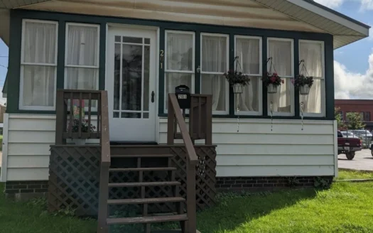 Commercial Lot W/ Rental Home for Sale Sault Ste. Marie Mi