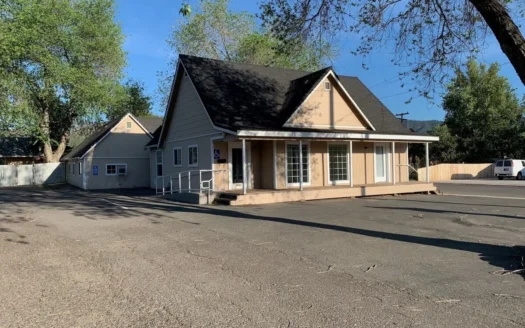 Commercial Property for Sale in Yreka, Ca