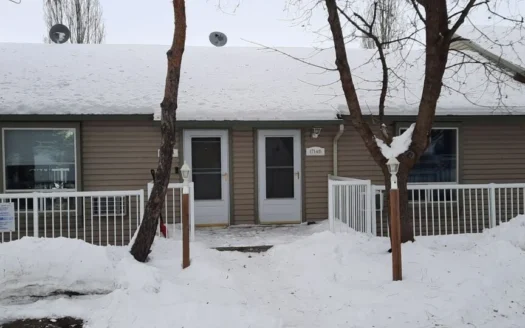 2 Bed, 2 Bath, 2 Level Condo for Sale in Pullman, Washington