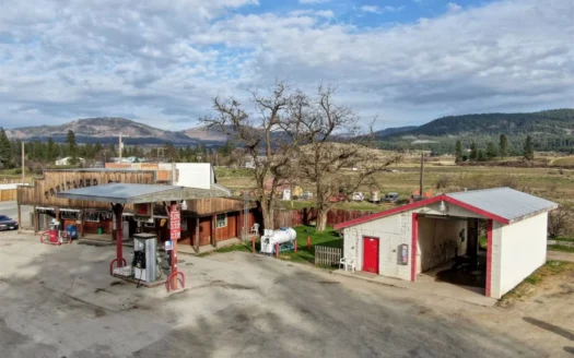 Commercial Property in Fruitland Wa Near Lake Roosevelt