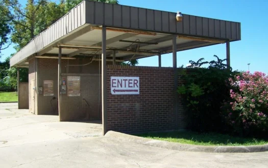 Commercial Property/car Wash/apartment for Sale Marshallar