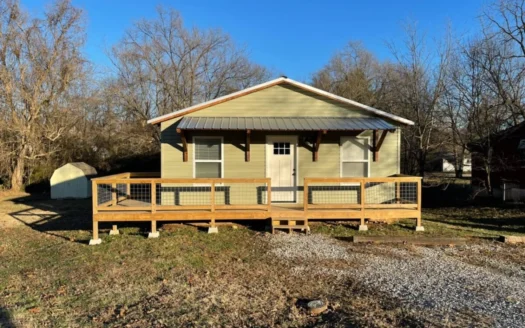 Newer Construction House in Town in West Plains, Mo