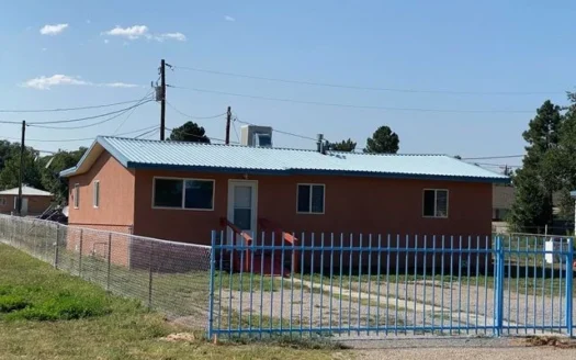 Moriarty, New Mexico Home for Sale in Torrance County