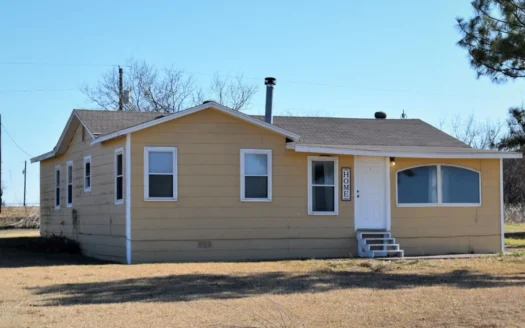 Country Living in Hallsburg, Texas Home for Sale