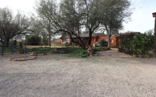 Horse Lovers Paradise in Saint David, Az