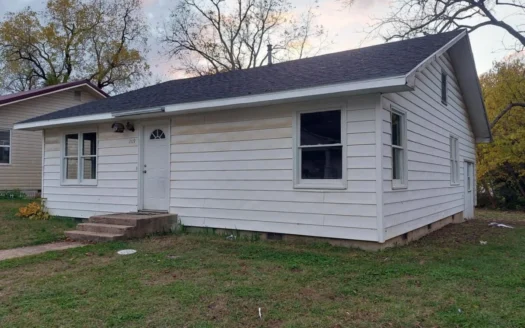 Beautifully Refreshed Home in Town