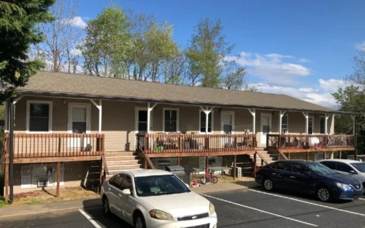 Instant Income! 5 Unit Apartment Complex in Lenoir Nc for S