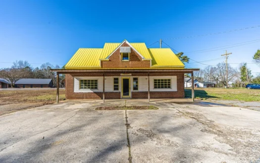 House/building in Star, Nc