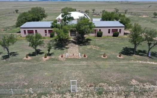 New Mexico Multi-use Facility Near Clayton, Nm on 8.53 Acres
