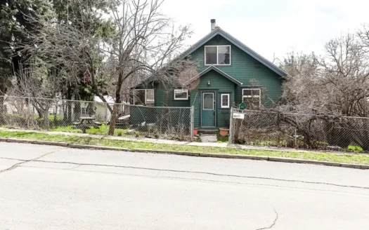 Single Family W/mom Law Suite for Sale in Moscow Idaho