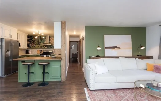 Home for Sale in Bella Vista