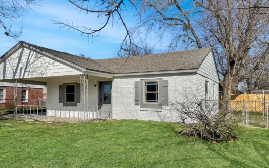 Home in Town for Sale in Pryor, Oklahoma