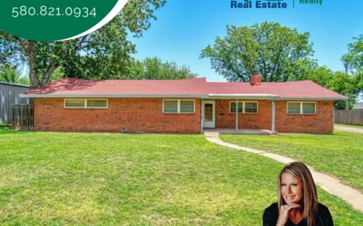 Home for Sale in Sayre, Oklahoma