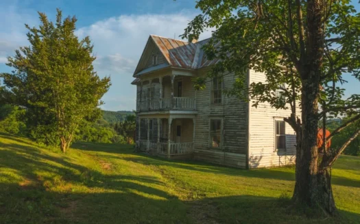 Farmhouse for Sale in Riner Va!