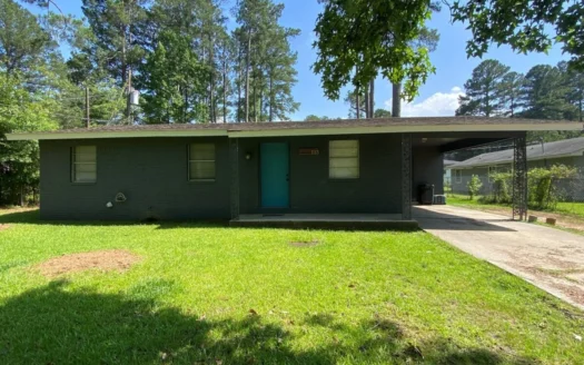 Home in Town in Sheridan, Ar