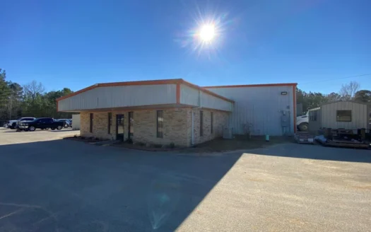 Commercial Building Kilgore Texas with 50 Acres