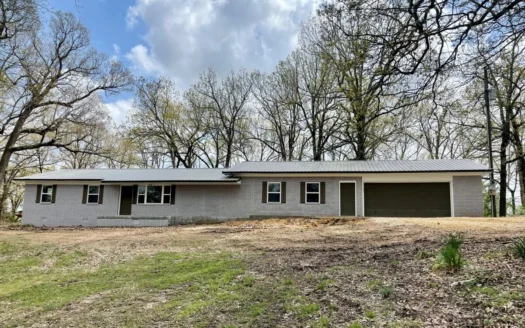 Country Home for Sale in Arkansas!