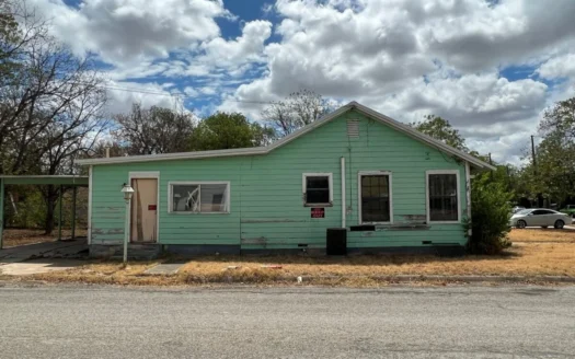 Investor Special Home in Brownwood, Tx