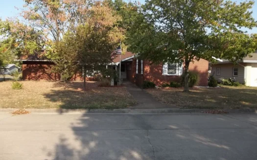 Home for Sale in Chanute, Ks