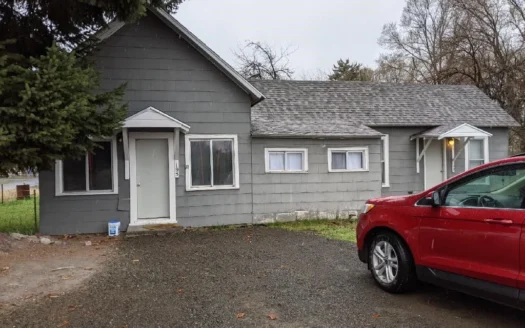 Eastern Oregon Duplex – Located in Burns
