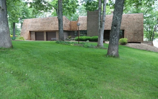 Contemporary Lake Front Home in Arrowhead Lake Subdivision