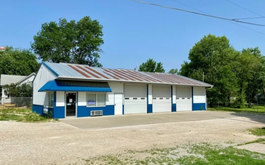 Building for Sale in Mclouth Kansas- Highway Frontage