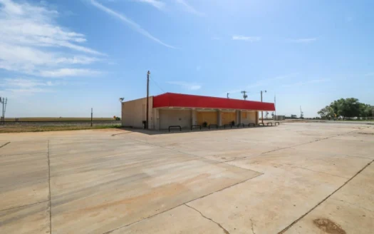 Great Commercial Opportunity W/ Hwy Frontage in Sudan, Tx!