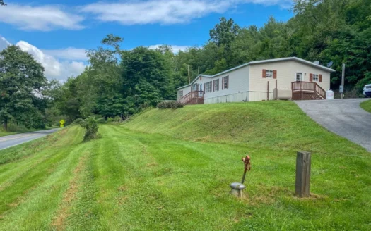 Home for Sale in Auburn School District!