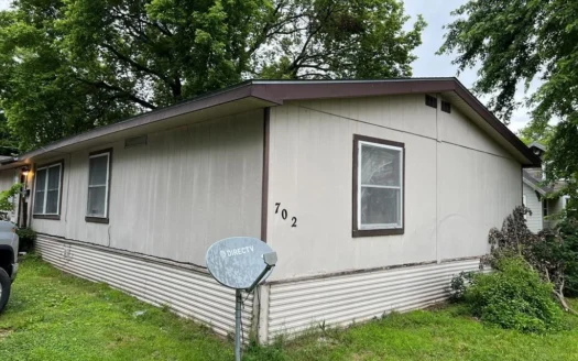 Home for Sale in Iola Ks