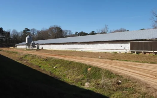 2 House Breeder Poultry Farm for Sale with 24 Acres Ms