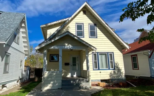 Craftsman with Character Near Park & Downtown Great Falls Mt