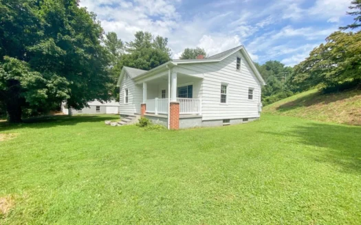 Sweet Country Home for Sale in Riner Va!