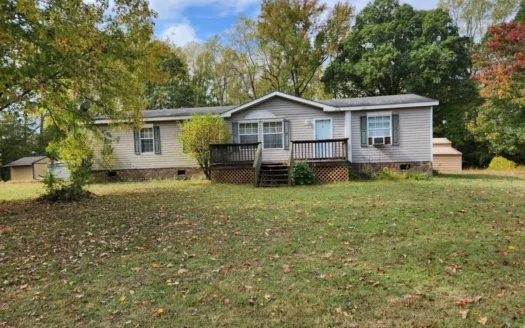 Home with Acreage in Courtland, Va