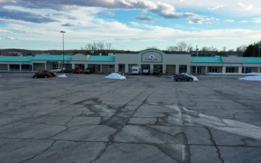 Investment Opportunity with Tenant Income History!