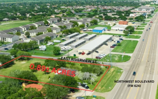 Commercial Hard Corner Lot In Calallen, Texas