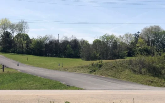 1.39 Acres Prime Location in Morristown, TN For Sale